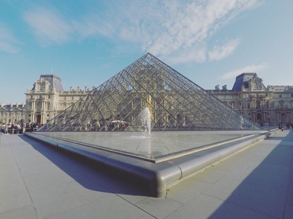 フランス・ロンドン「急遽決まった旅行」の写真：3日目
朝早くから起きて、地下鉄でルーヴ...