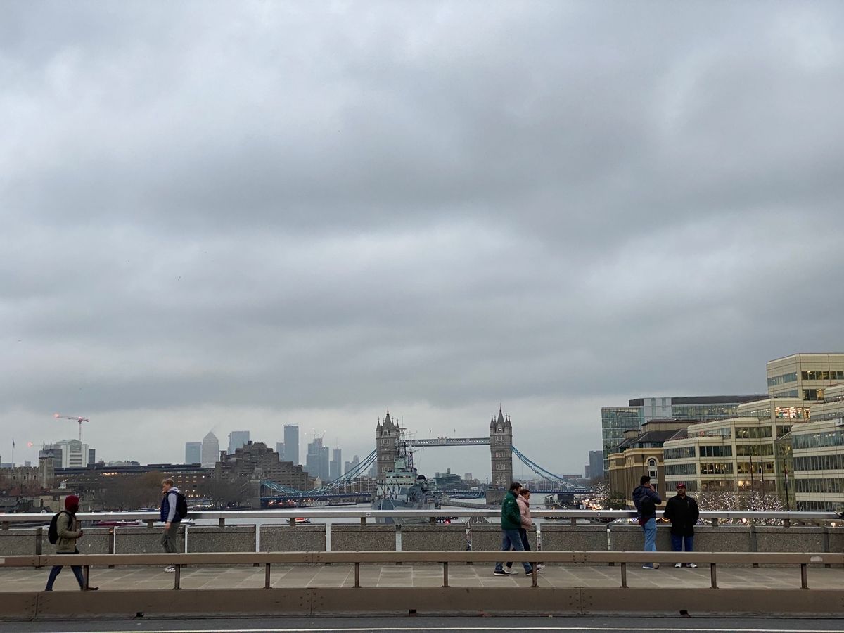 調子に乗って飲んでて、飛行機の時間に遅れそうになった💦