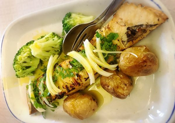 ポルトガル・リスボン「ポルトガル　ポルト&リスボンの旅」の写真：ポルトガル料理は魚介類を使った料理が多い...