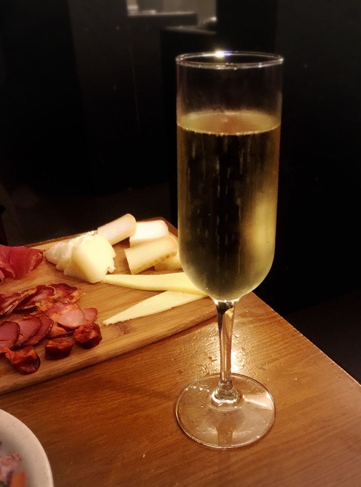 ポートワイン飲み比べ
珍しいグリーンワインも
スーパーのワイン安いなぁ〜