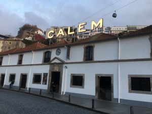 ワイナリー見学
甘くてアルコール度が高いポートワイン🍷
