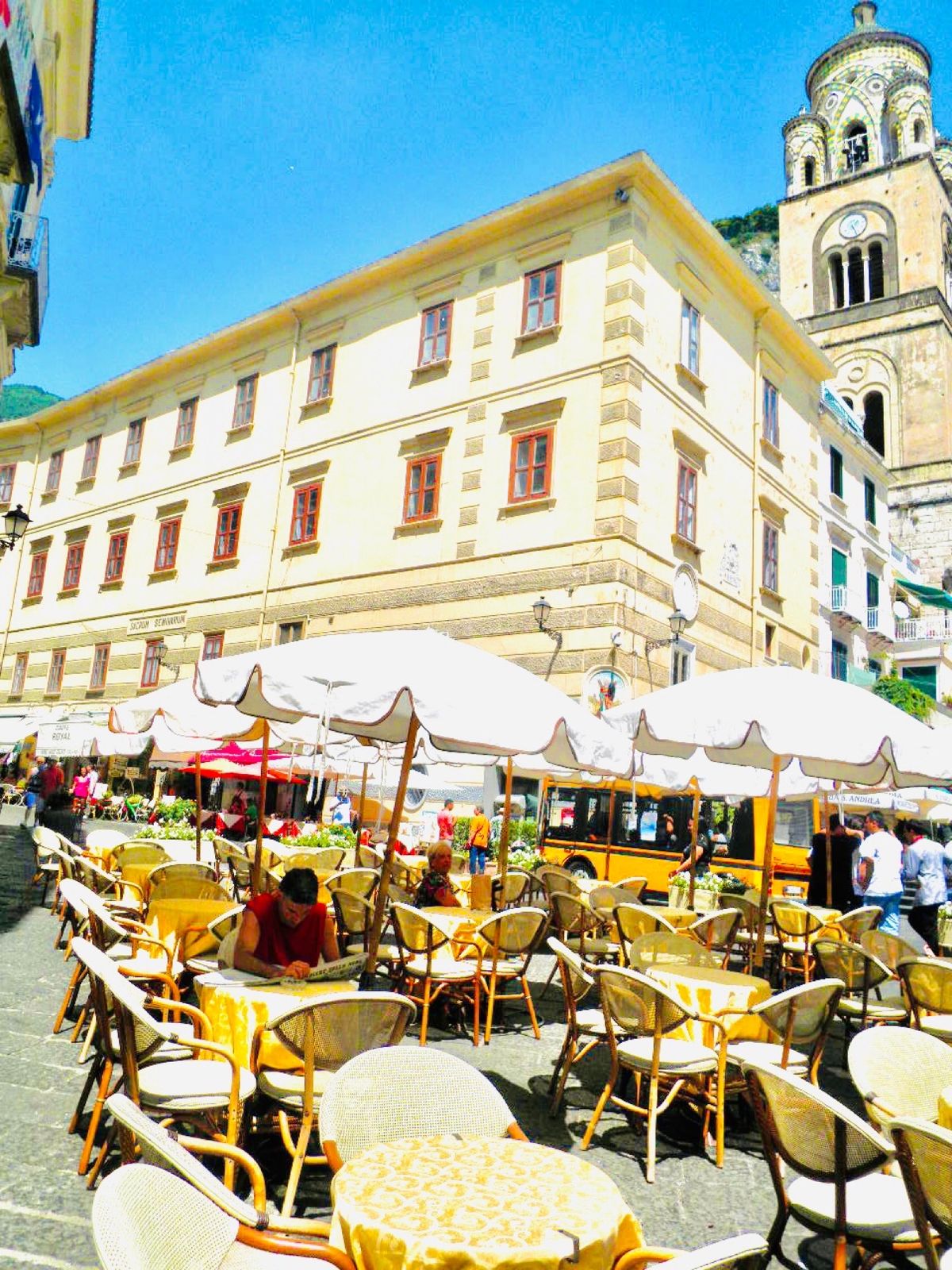 ビーチにブーメランパンツのおじちゃまがたくさんいらっしゃいました😁目のやり...