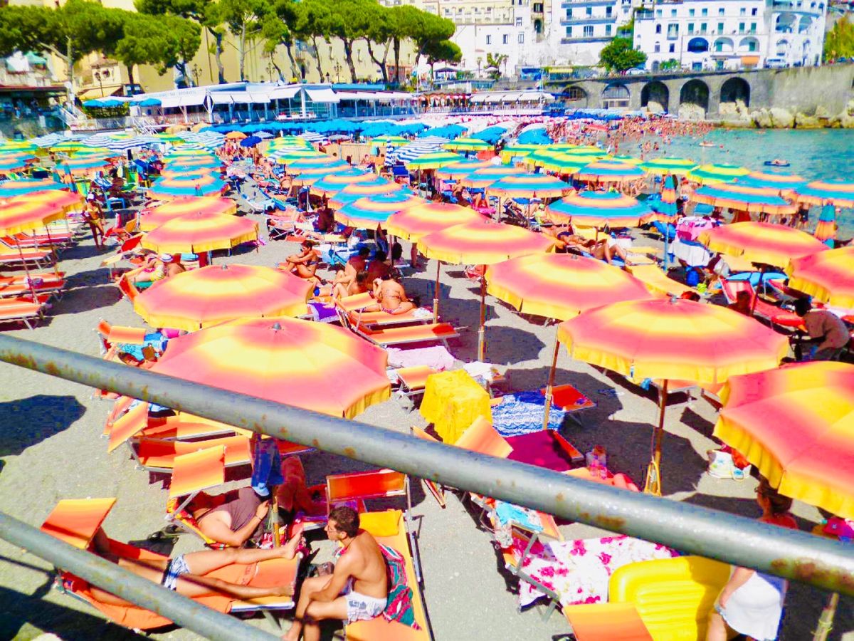 ビーチにブーメランパンツのおじちゃまがたくさんいらっしゃいました😁目のやり...