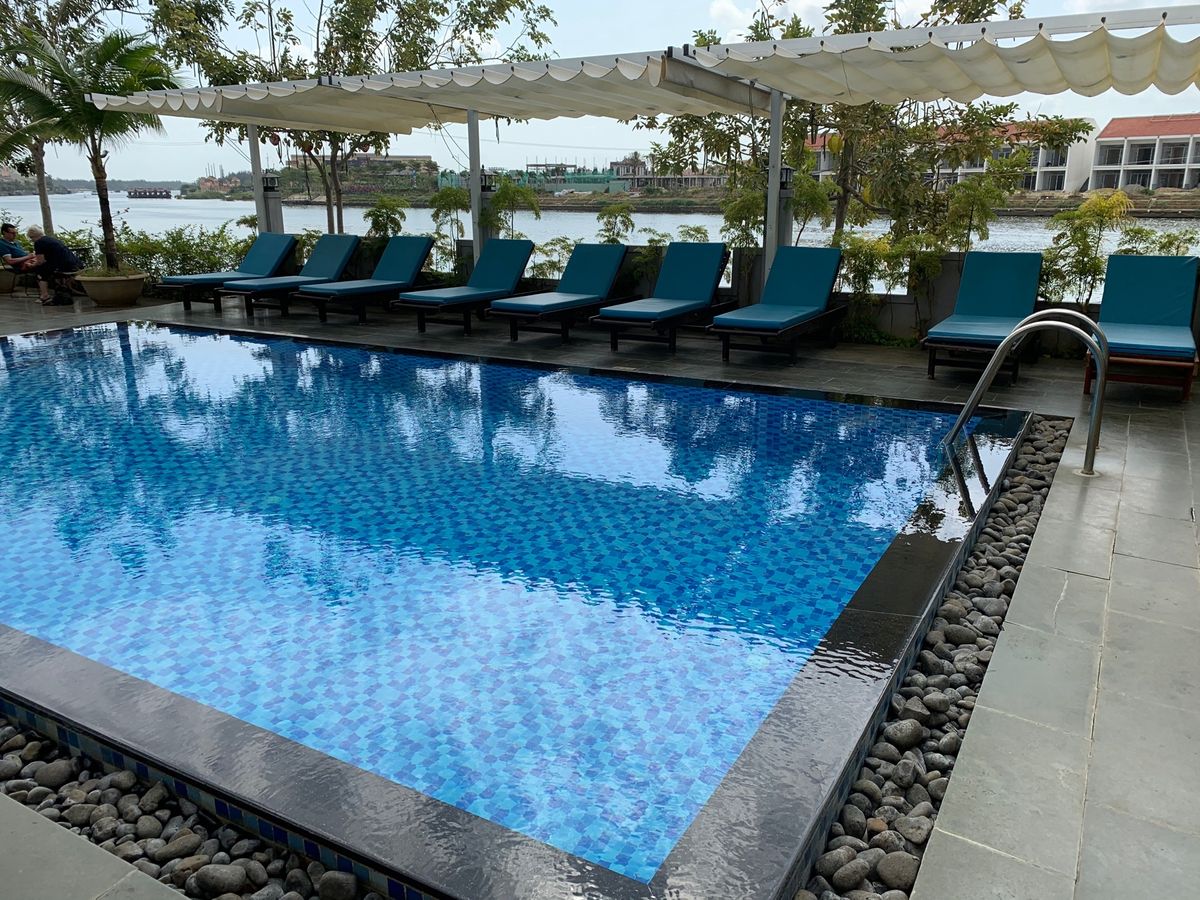 ホテルにはティッシュがない(笑)
フォーと生春巻きのファーストフード店