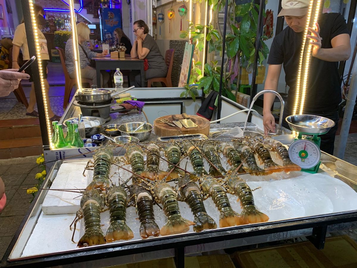 ホイアンのナイトマーケット