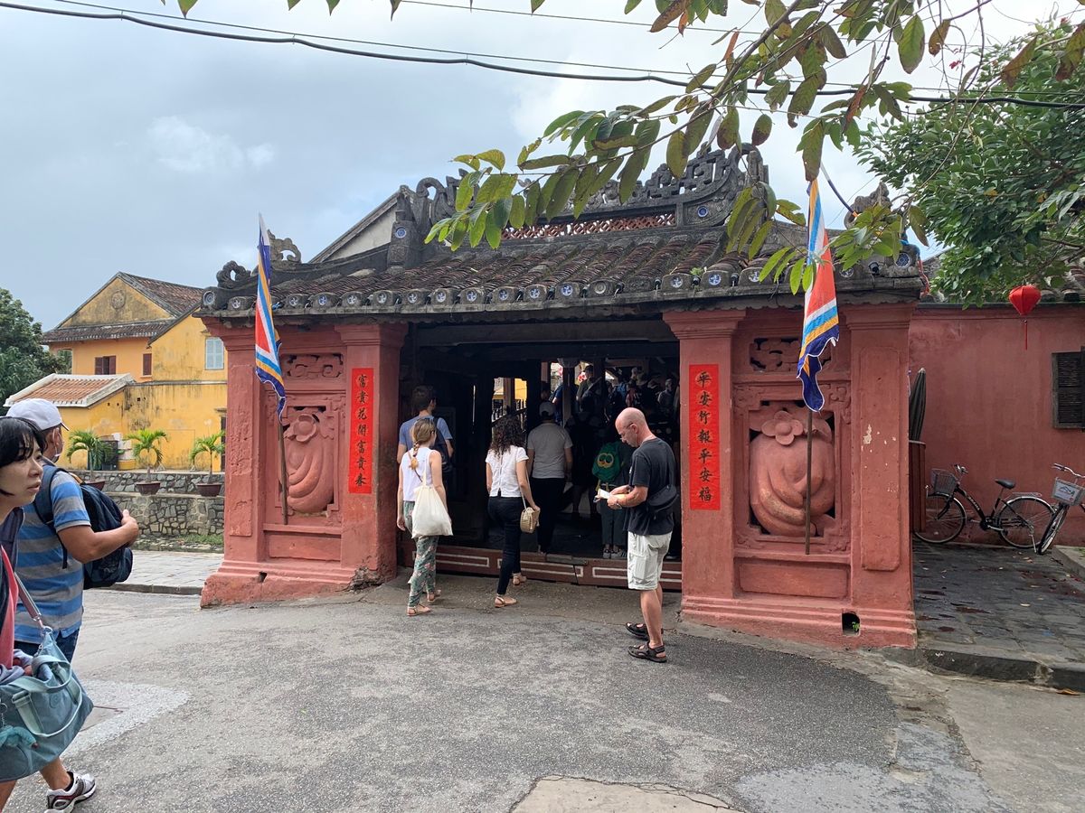 ホイアンの街並み。
日本橋。