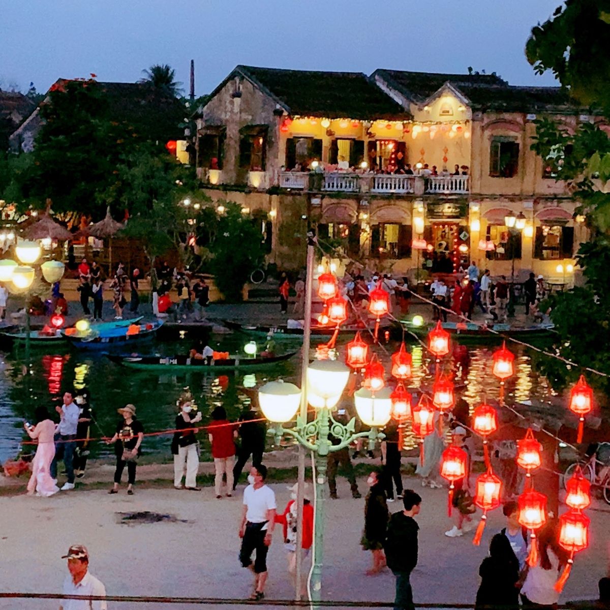 ホイアンのナイトマーケット