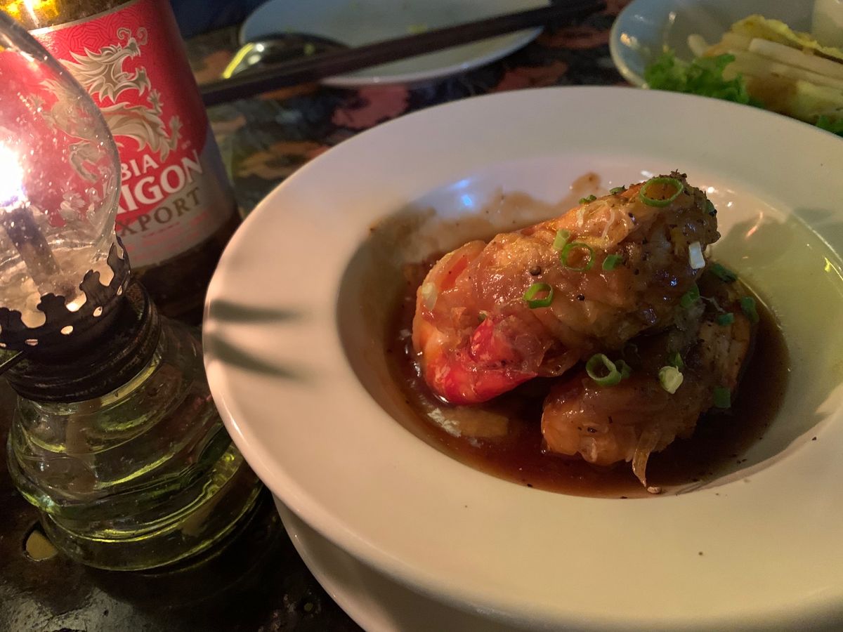 ホーチミンのかつてアヘン工場だった所をレストランにリノベーション