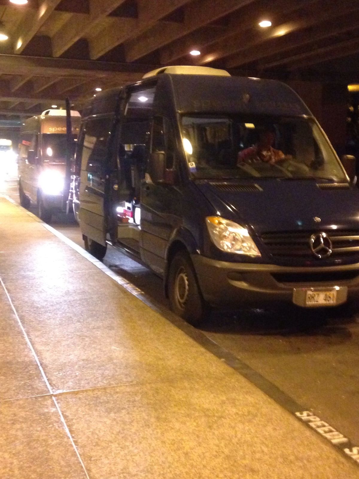 ハワイで1泊。
ホテルのすぐ隣でイベント。