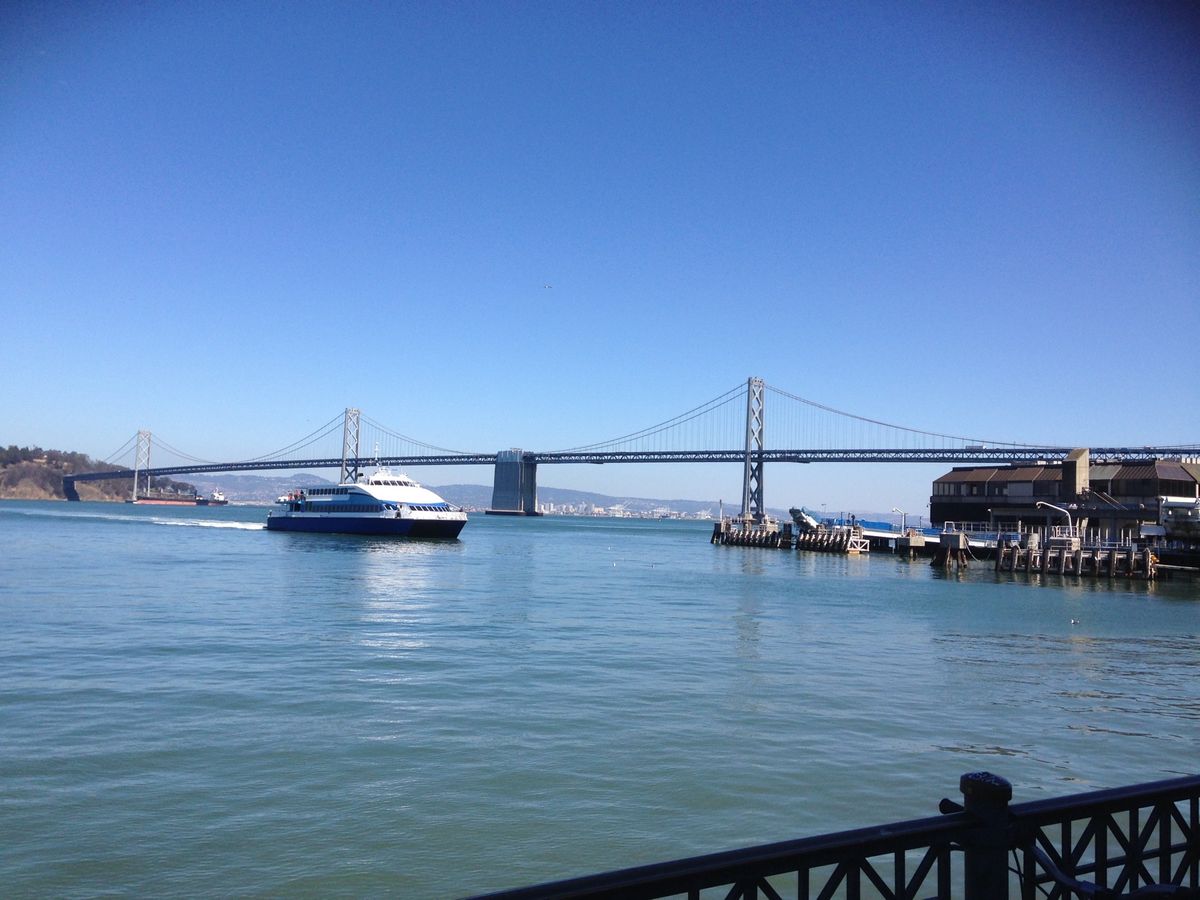 フェリーに乗ります