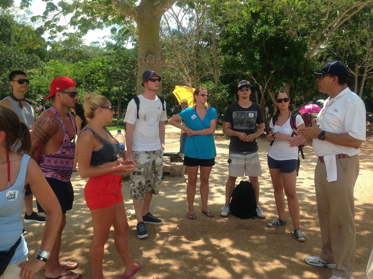 チェチェン　イツァ
現地ツアーに参加