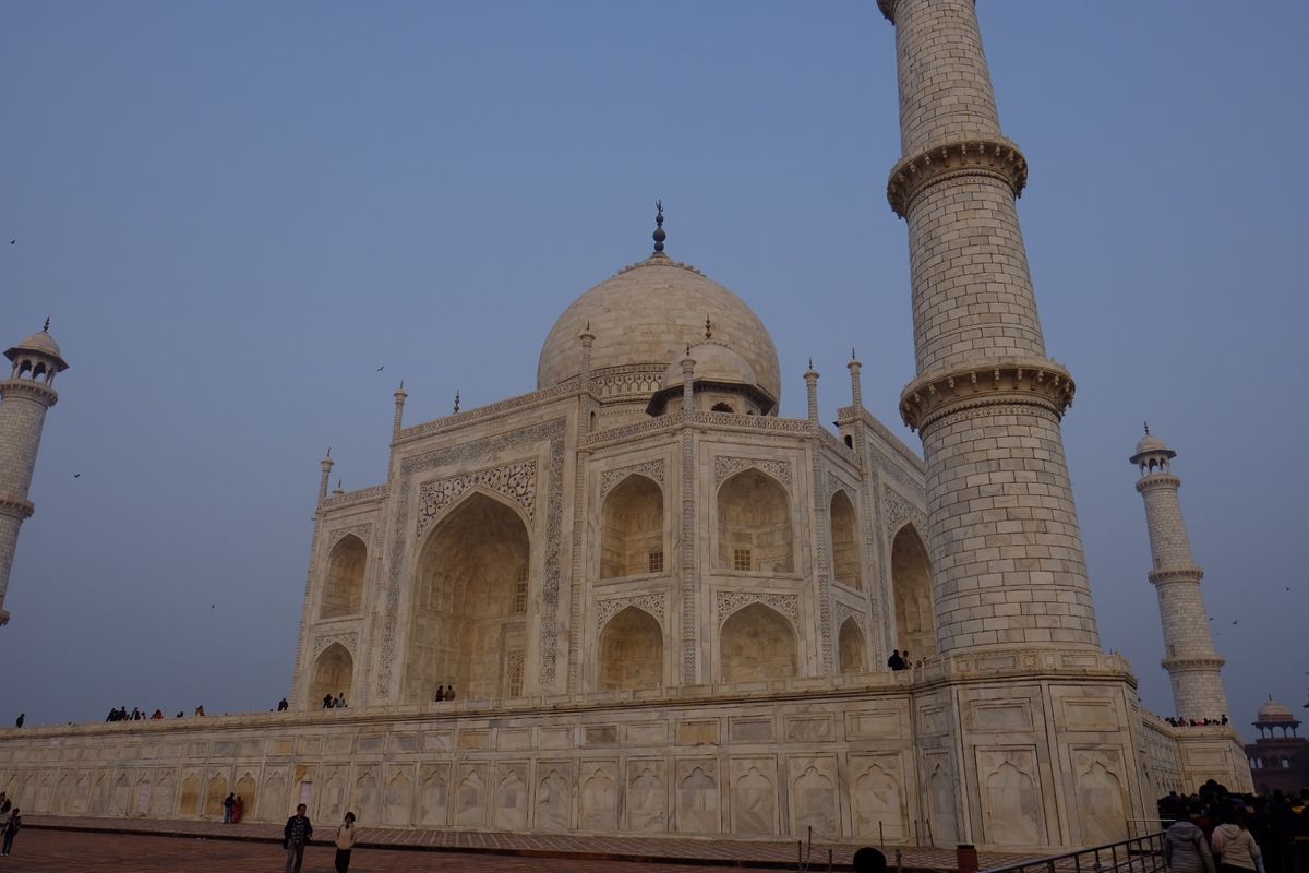 一度は見てみたかったタージマハール

色付きの模様があることを初めて知りました👀