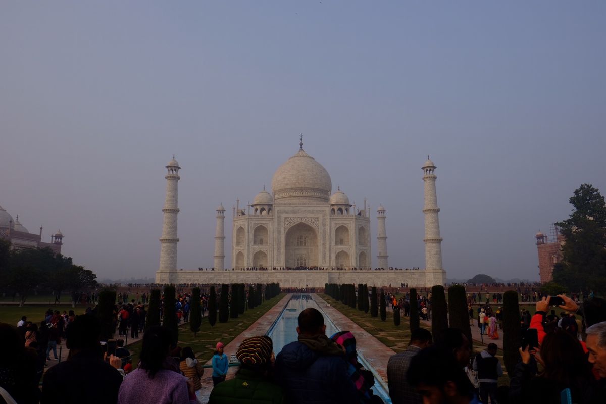 一度は見てみたかったタージマハール

色付きの模様があることを初めて知りました👀