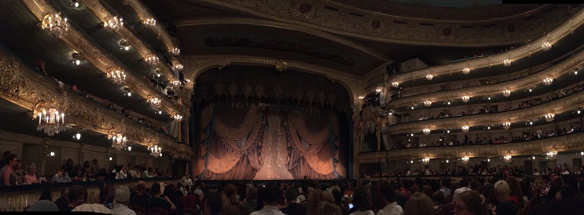 マリインスキー劇場でくるみ割り人形を観賞。