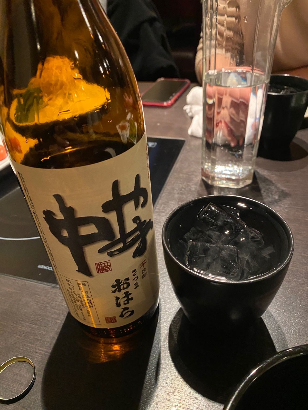 赤坂のやま中でもつ鍋！
みそ味としょうゆ味、1つずつオーダー