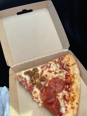 モーニングはKmartのPizza🍕✨朝ピザ最高🥰

ドライブして車を返却...