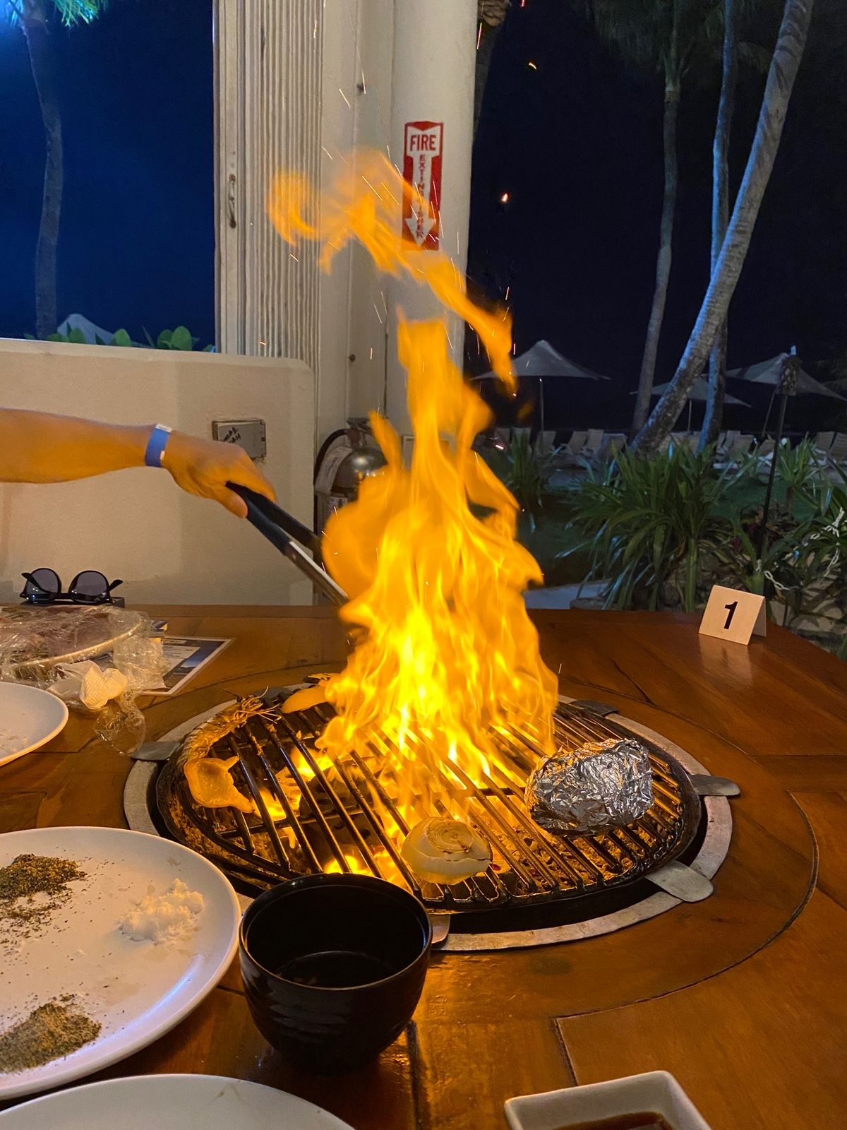 2日目のディナーはグランドニッコーのBBQ🍖✨
ショーを見ながらいただける...