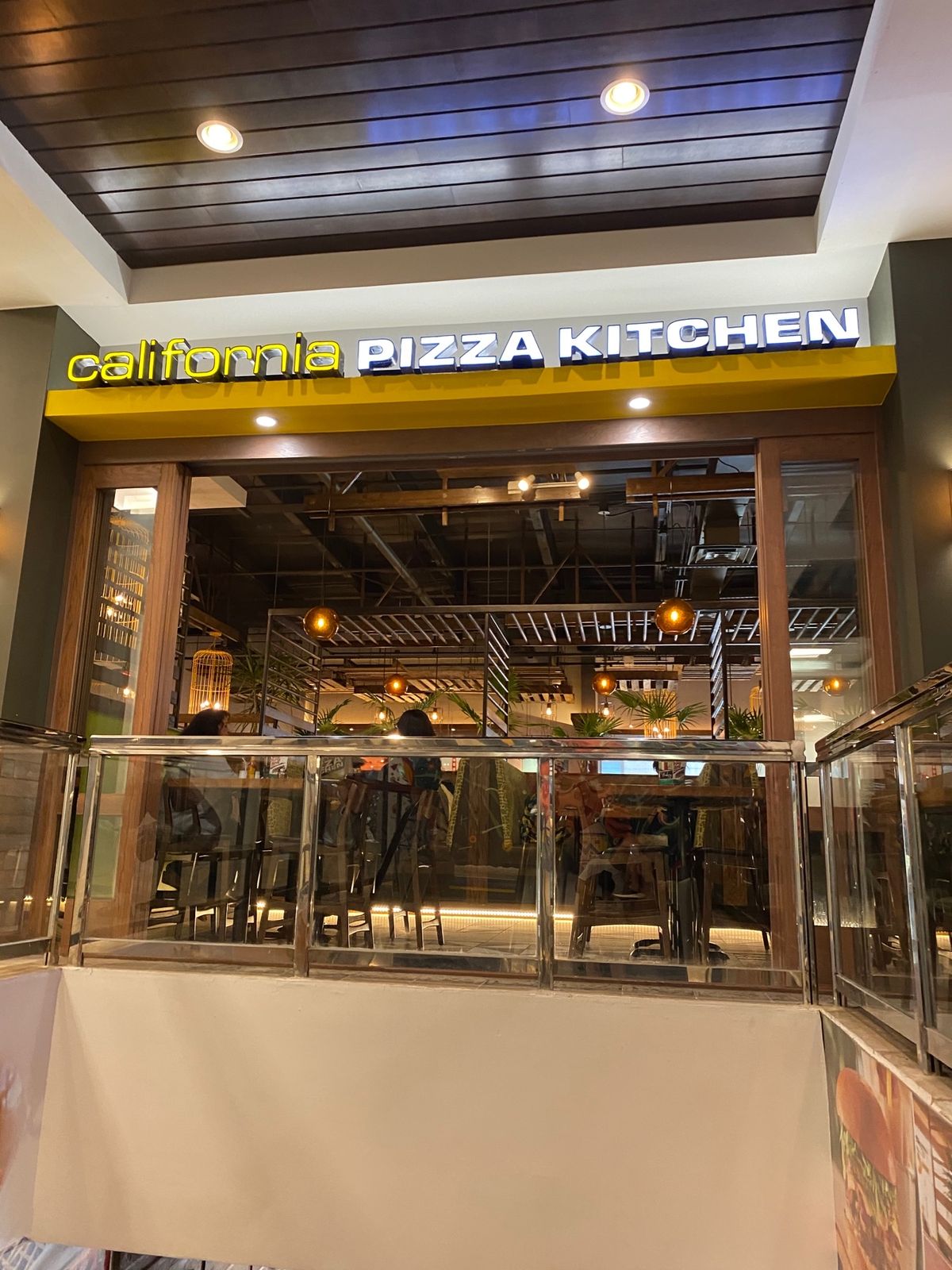 モーニングはKmartのPizza🍕✨朝ピザ最高🥰

ドライブして車を返却...