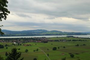 定番のノイシュバンシュタイン城！この時マリエン橋は工事中でお城を望む絶景ポ...