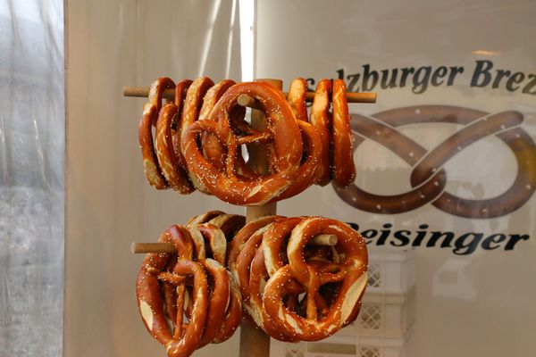 ドイツ・フュッセン「ドイツロマンティック街道とオーストリア世界遺産巡り　9日間」の写真：ヨーロッパのパンは日本のみたいにごちゃご...