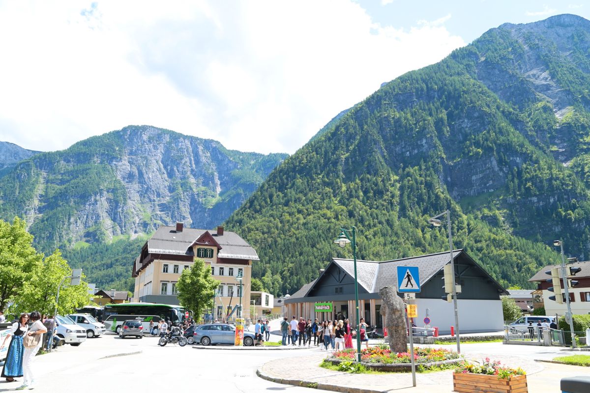 ハルシュタット！山間で天気がコロコロ変わるらしい("▽")塩が名産かわいい...