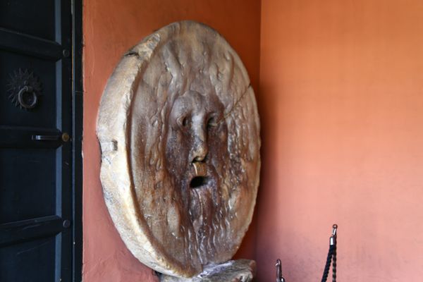 イタリア・ローマ「イタリア　8日間」の写真：サンタマリアインコスメディアン教会
ロー...