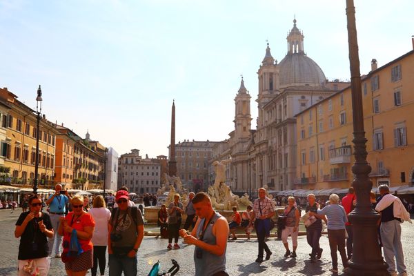イタリア・ローマ「イタリア　8日間」の写真：昼間のナヴォーナ広場