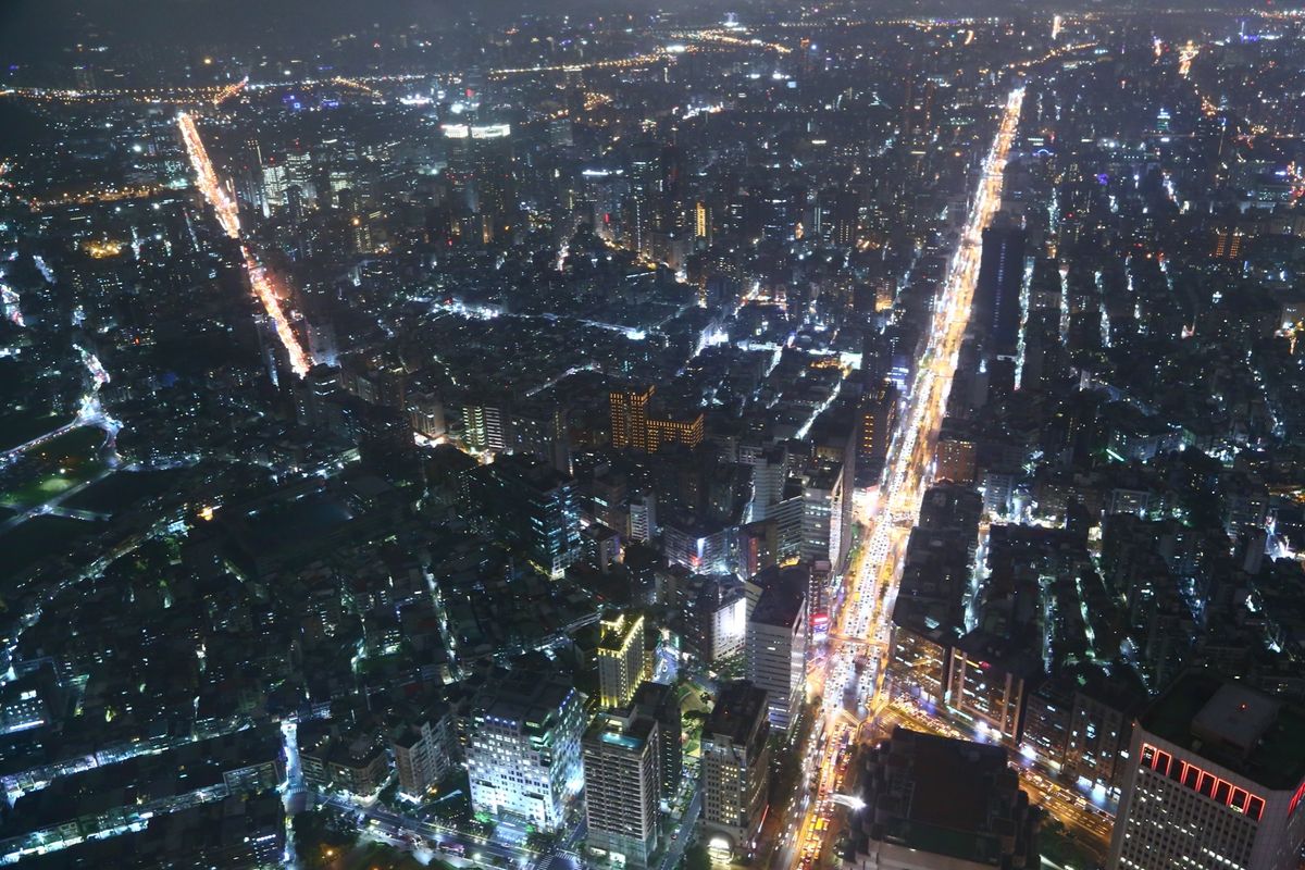 象山公園の展望は登った甲斐があった♪
小籠包は京鼎楼が安うまっ(ノ^^)ノ...