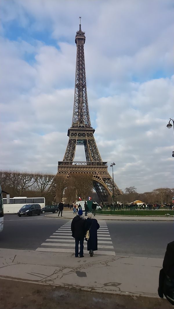 フランス・パリ「同僚夫婦とフランス年越し」の写真：フランス🇫🇷