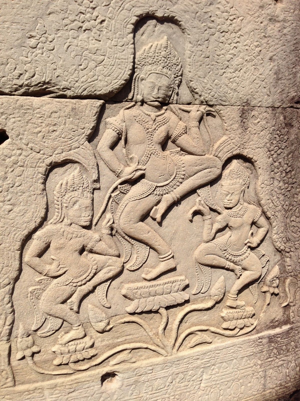 アンコールワット、アンコールトム