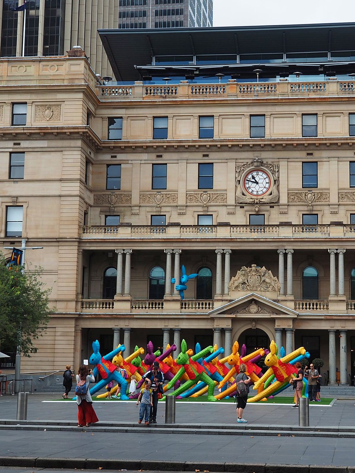 タロンガ動物園へは、オペラハウスを間近に見ながらフェリーで移動
園内から海...