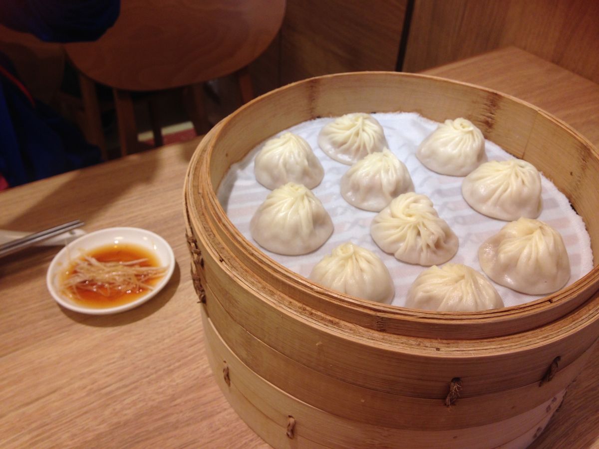 鼎泰豊の小籠包。
ここの空芯菜の炒め物が大好き❤