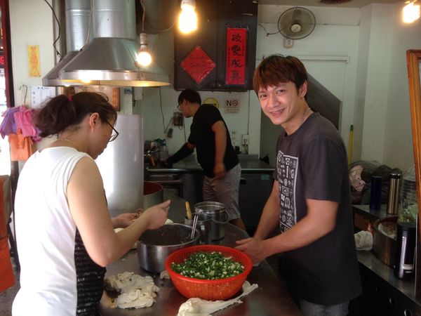 台湾・九份「ジブリの世界」の写真：胡椒餅。ピリッと辛くて中身ギッシリ❗️