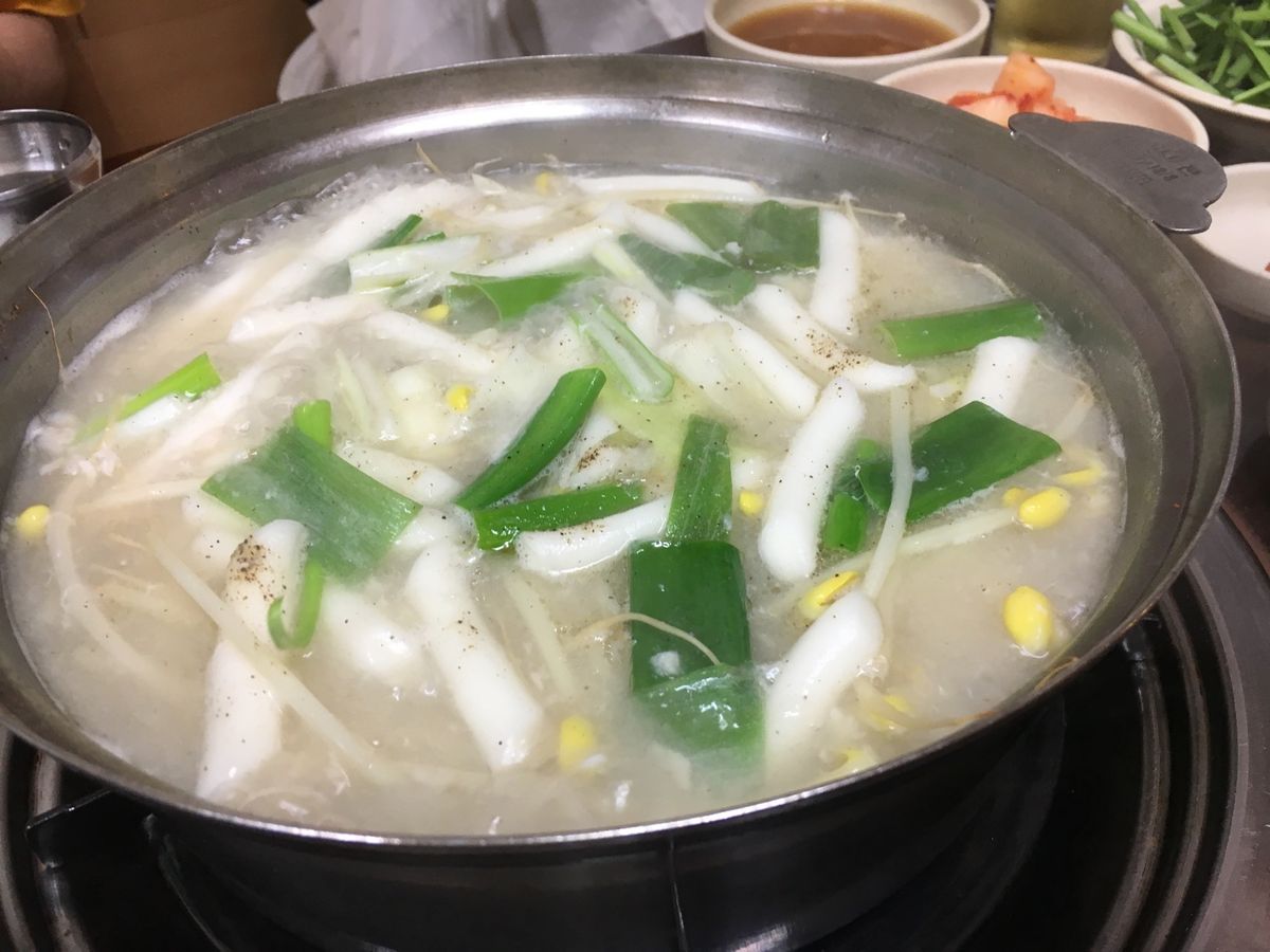 スケトウダラのフライが美味しくて…。
アテにぴったり。