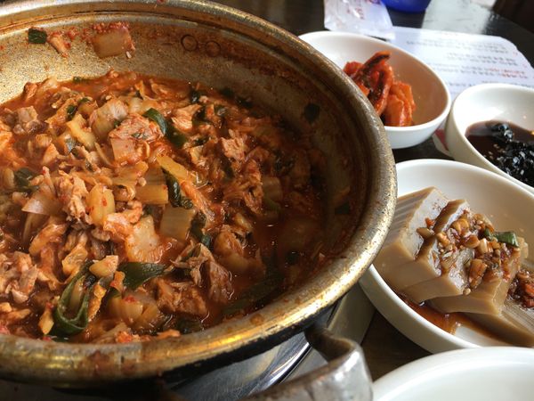 大韓民国 (韓国)・ソウル　「食べ物紀行」の写真：スケトウダラのフライが美味しくて…。
ア...