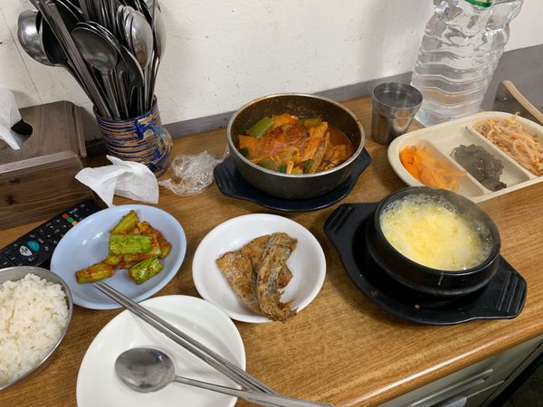 大韓民国 (韓国)・ソウル　「食べ物紀行」の写真：タチウオの煮付け
