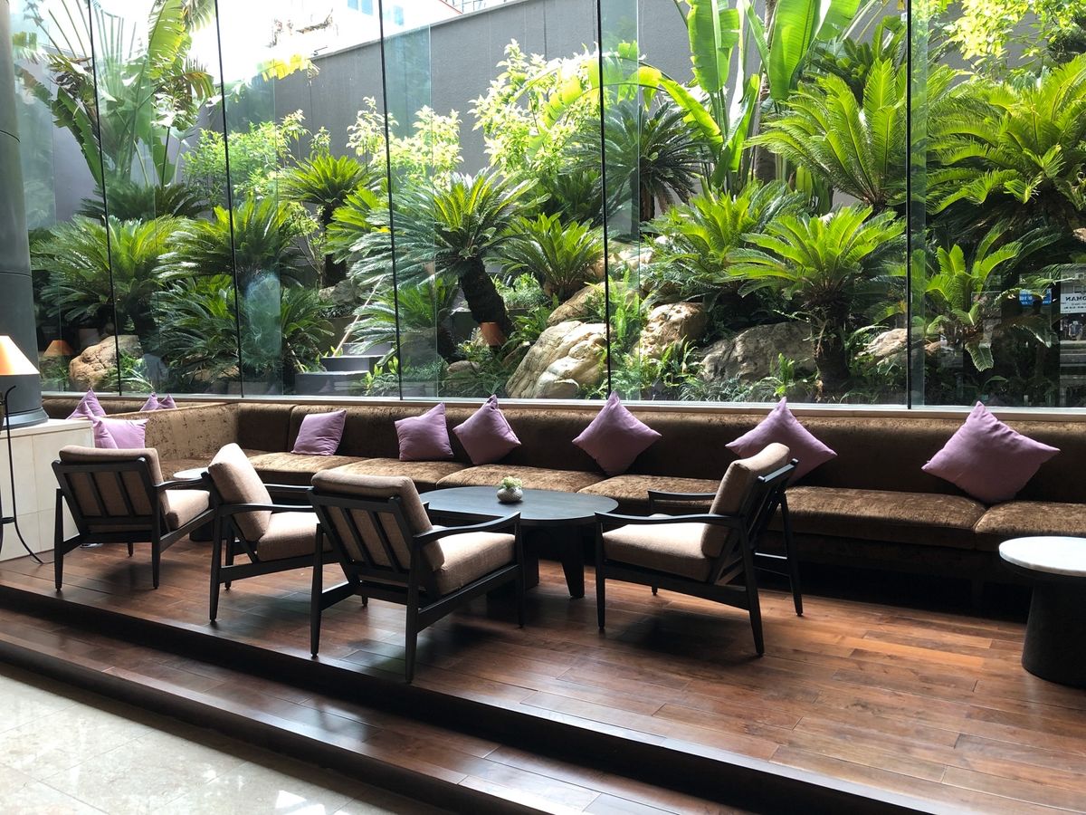 機内で偶然、知人に会いました！