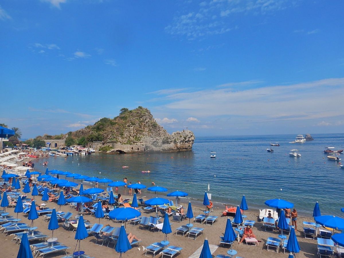 タオルミーナのビーチ