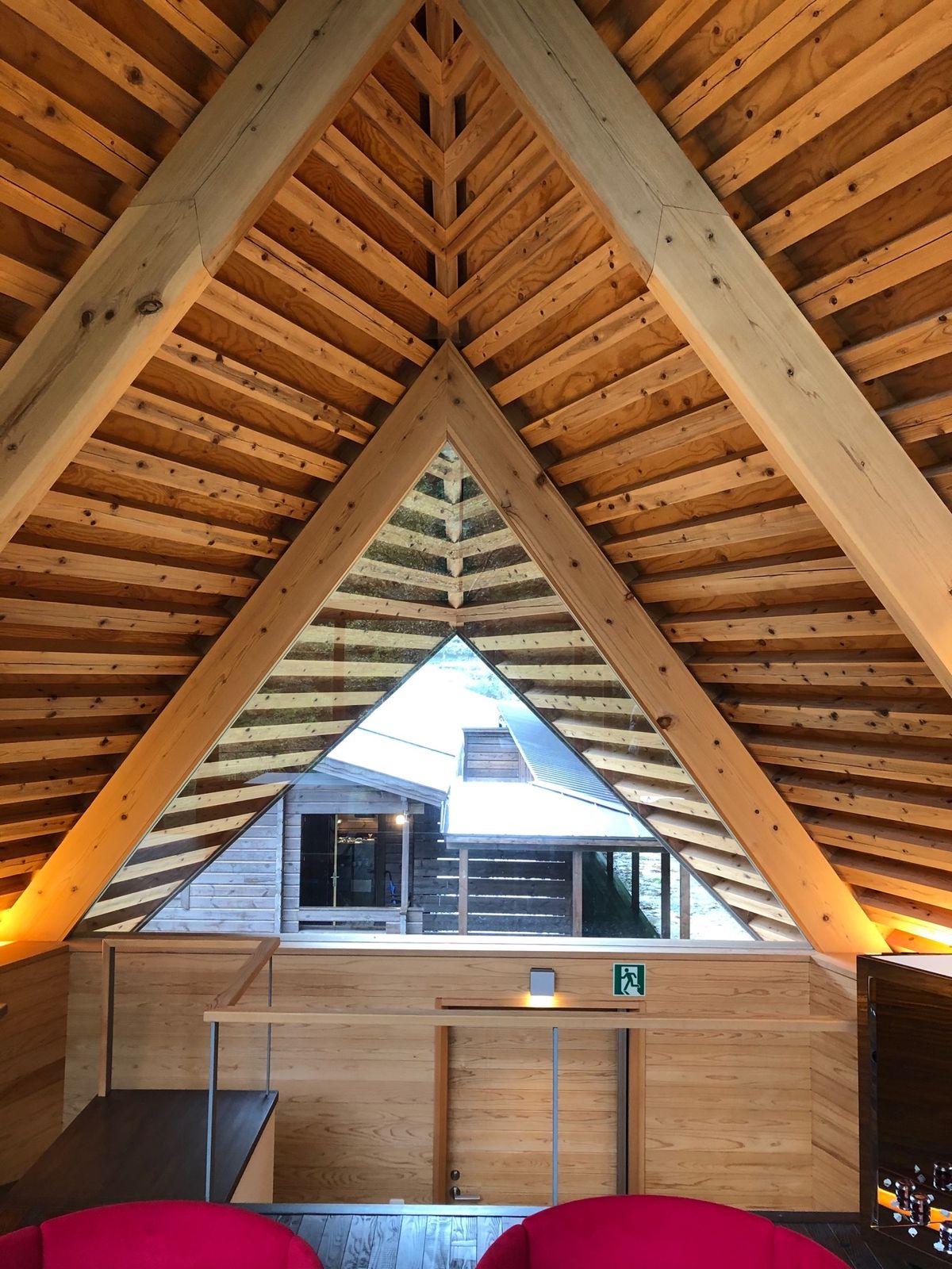 チョウザメ飼育は時間がかかります。