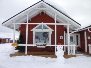 サンタクロースエクスプレスと
クリスマスヴィレッジ
オーロラ小屋で焼きソーセージ