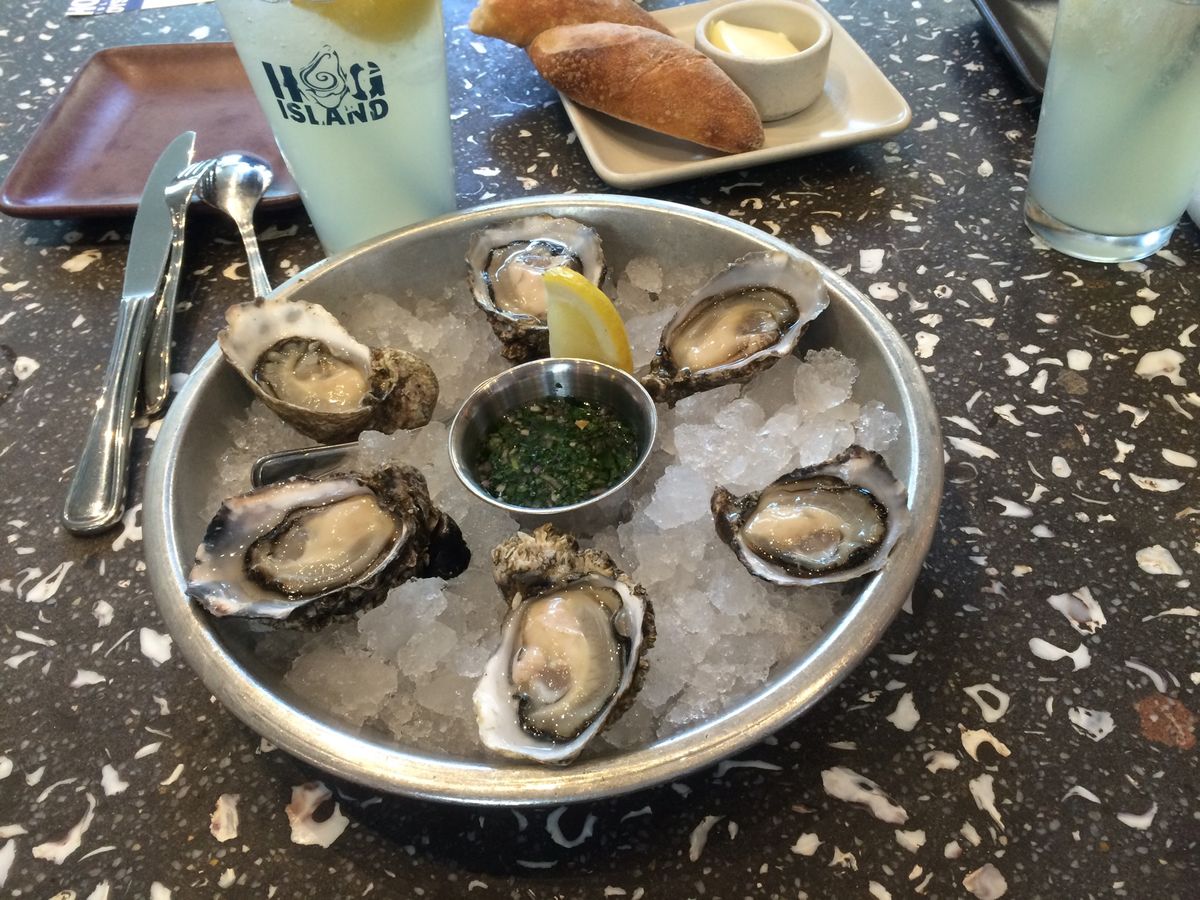 シュルツミュージアムとナパでブランチ。