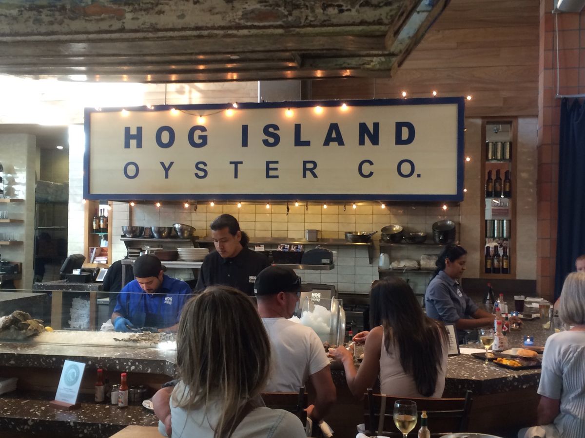 シュルツミュージアムとナパでブランチ。