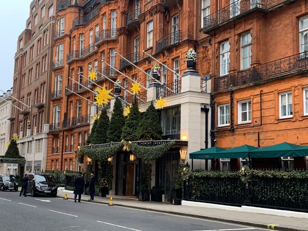 イギリス(英国)「年末ロンドン」の写真：claridgeのモーニング🍽スコーンと...