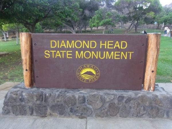 アメリカ(米国)・ハワイ「年越しハワイ」の写真：初日の出を見にダイアモンドヘッドへ🗻かな...