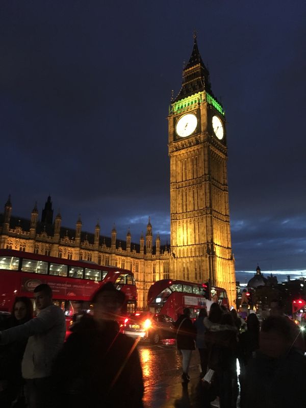 イギリス(英国)・ロンドン「はじめてのロンドン」の写真：オックスフォードからロンドンへ
ビッグベ...