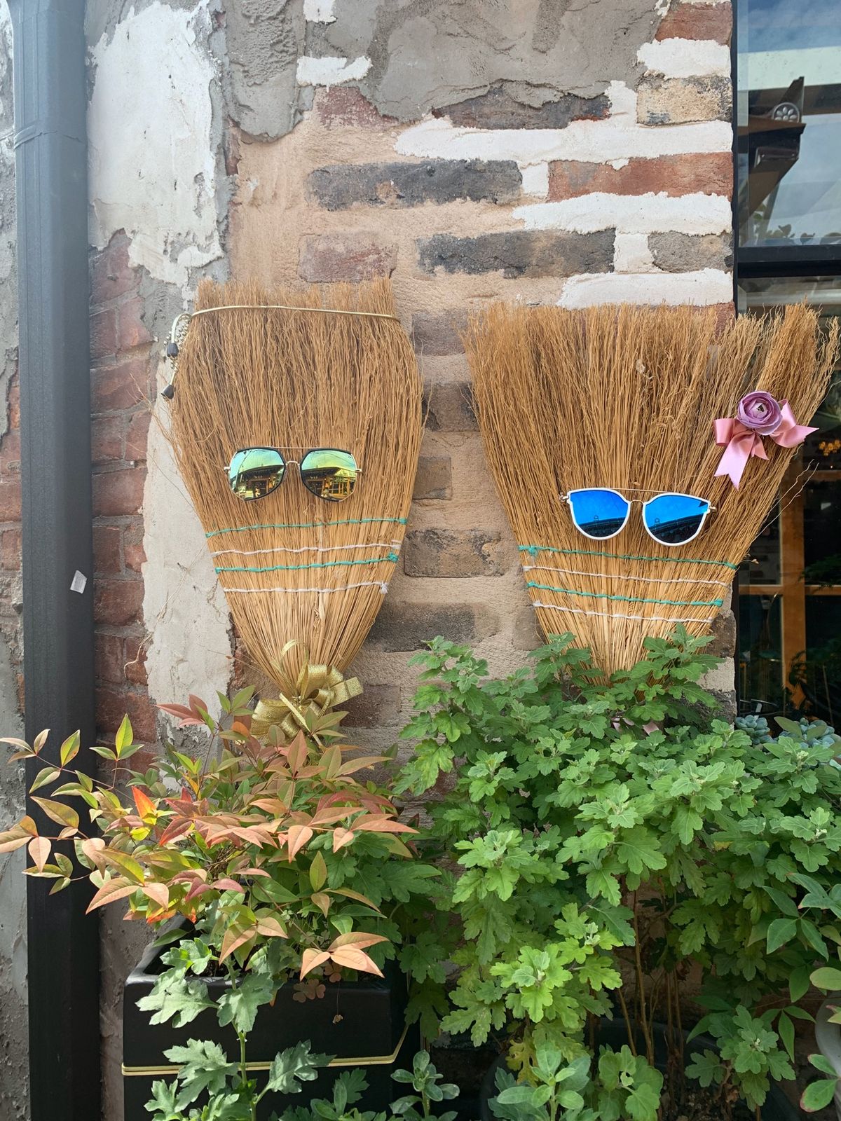 3日目🇰🇷
朝はアワビお粥から✨
イクソンドンで美味しいグルメを堪能！
街...