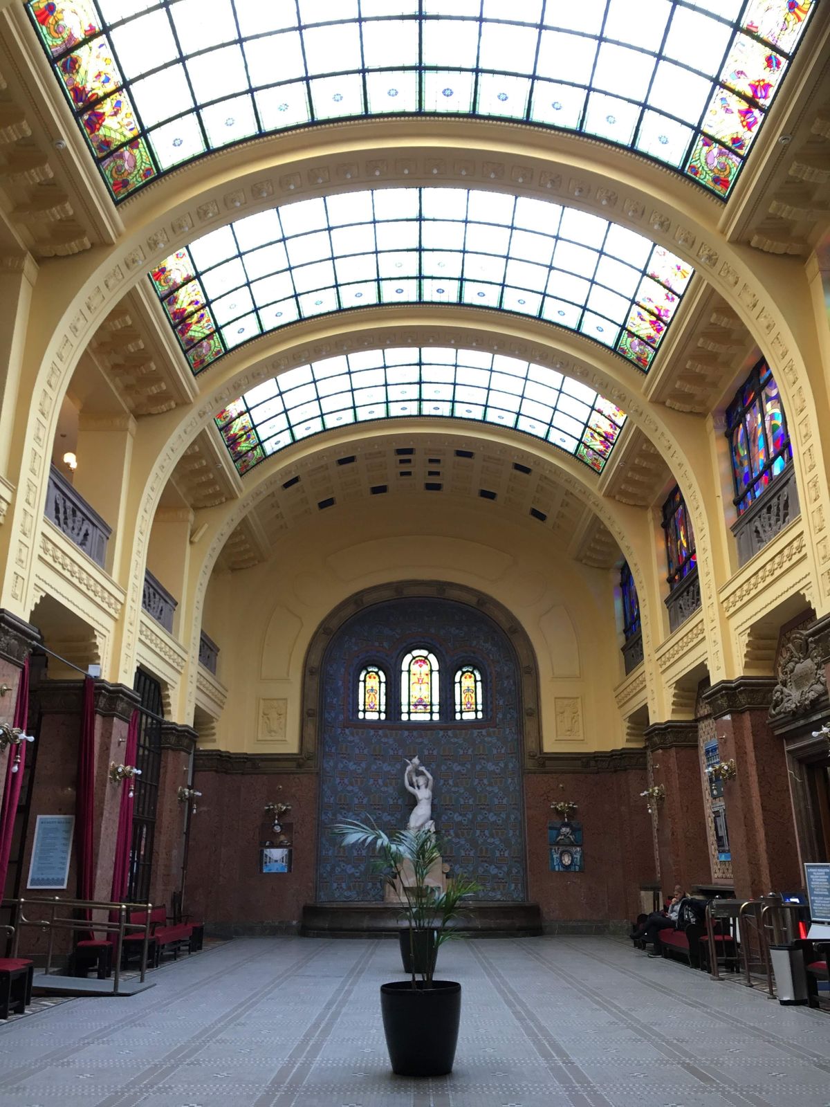 ゲルシュタット温泉内部美しい