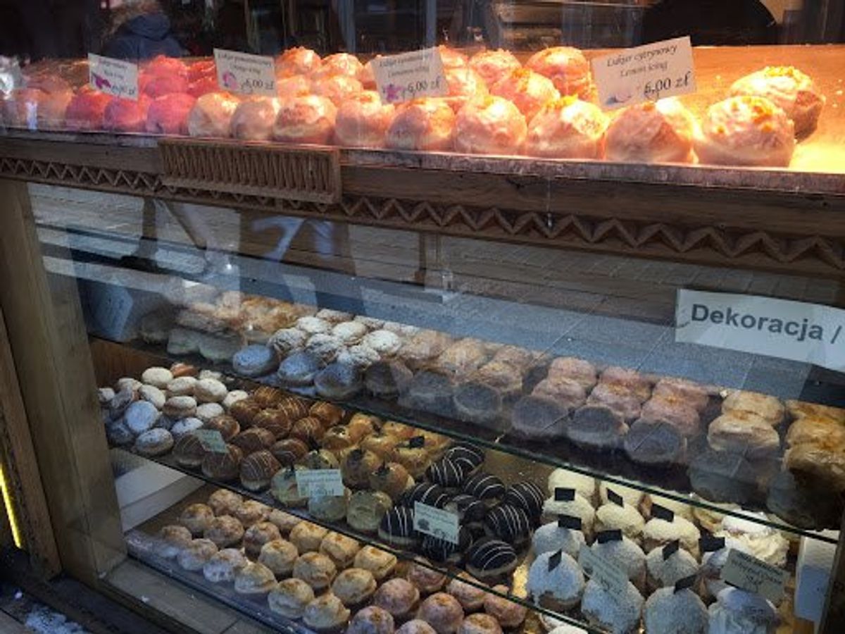 ベーグルの元祖？と言われているObwarzanek（オブヴァジャネク）を片...