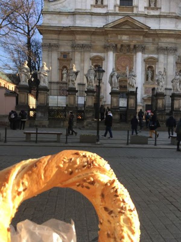 ポーランド「これまた6年振りのKrakówへ」の写真：ベーグルの元祖？と言われているObwar...