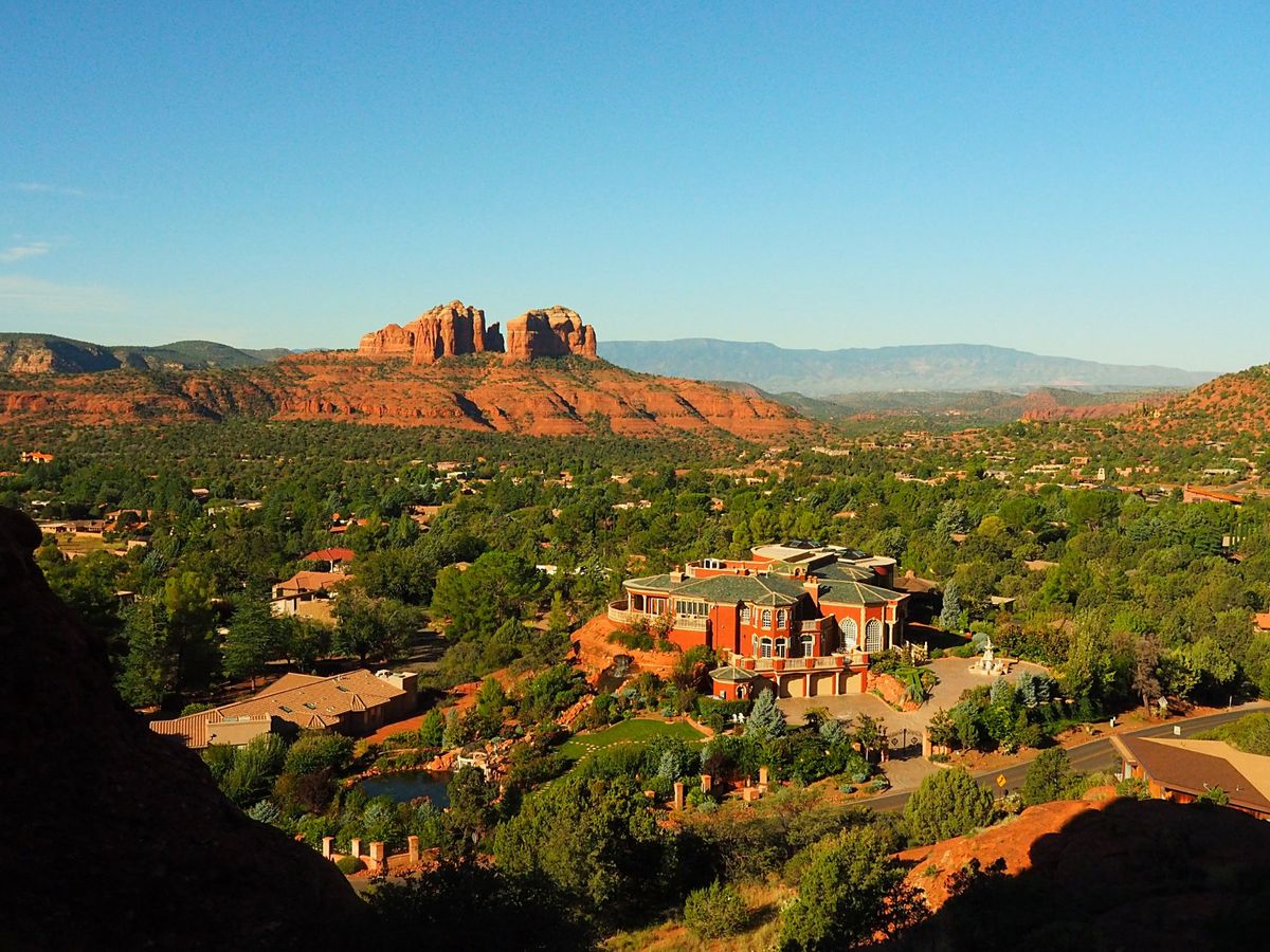 セドナ
パワースポットのセドナには、おしゃれな店やレストランが集結。
ピザ...